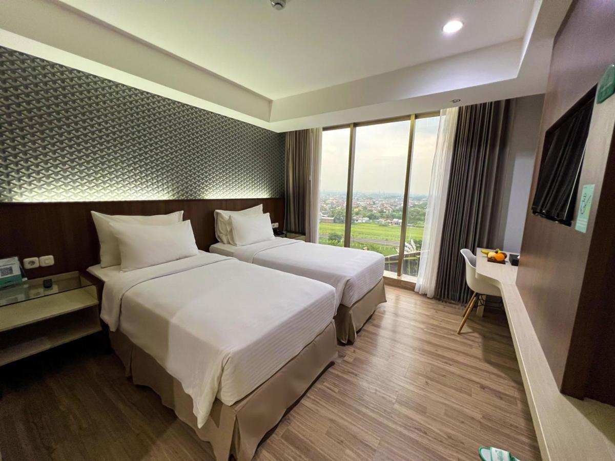 Hotel Ayola Sunrise Mojokerto Zewnętrze zdjęcie