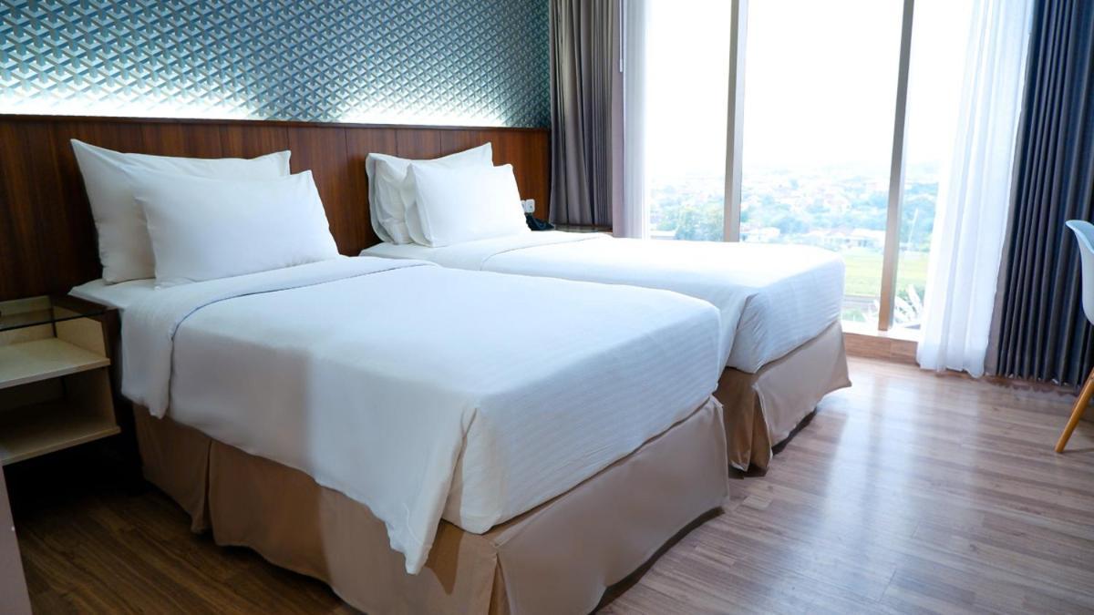 Hotel Ayola Sunrise Mojokerto Zewnętrze zdjęcie