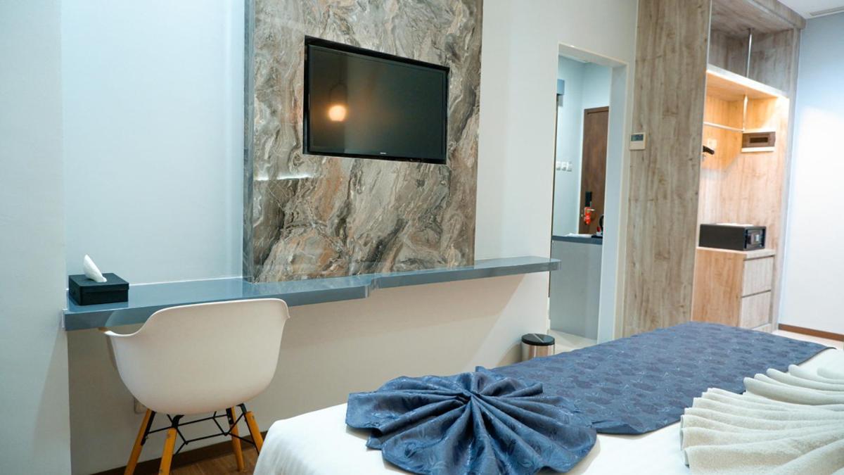 Hotel Ayola Sunrise Mojokerto Zewnętrze zdjęcie
