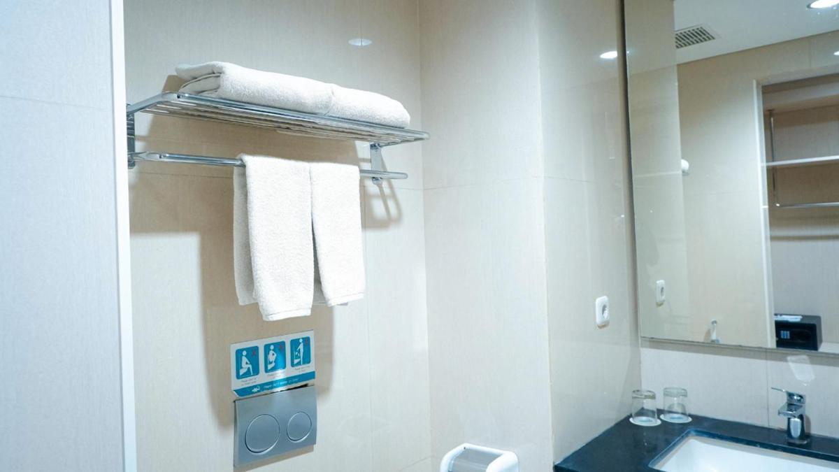 Hotel Ayola Sunrise Mojokerto Zewnętrze zdjęcie