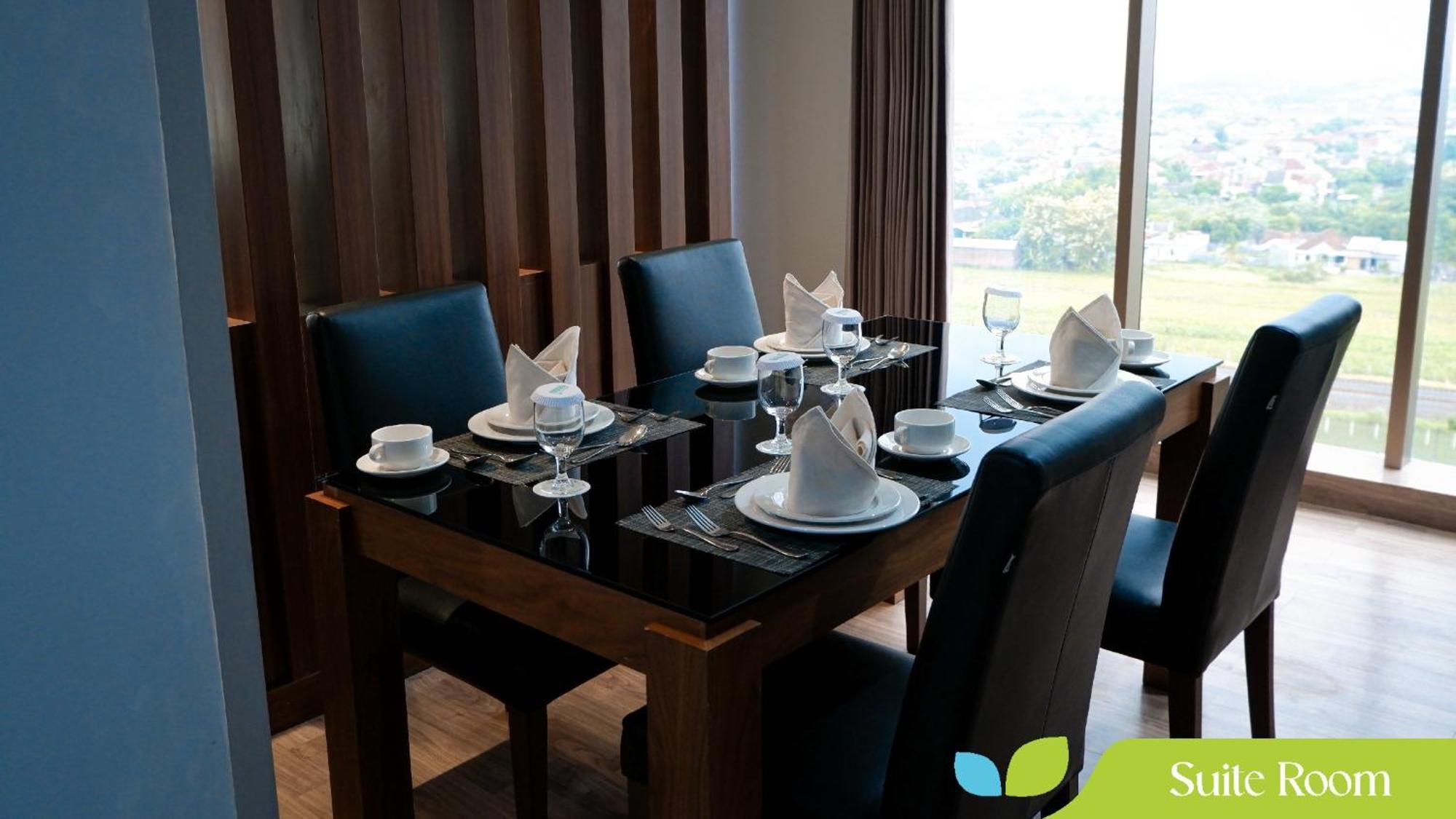 Hotel Ayola Sunrise Mojokerto Zewnętrze zdjęcie